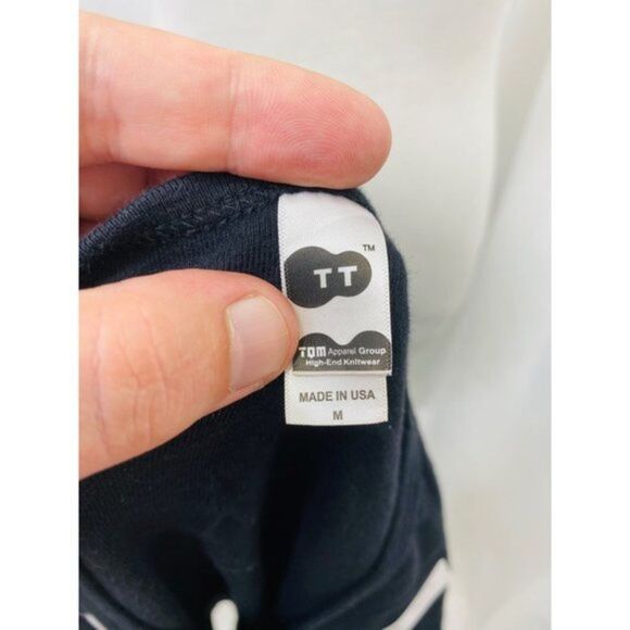 Axe Body Spray Girl’s Size Medium Promotional Shirt Tom Apparel Group Black - Picture 7 of 8